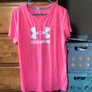 Under Armour T-shirt